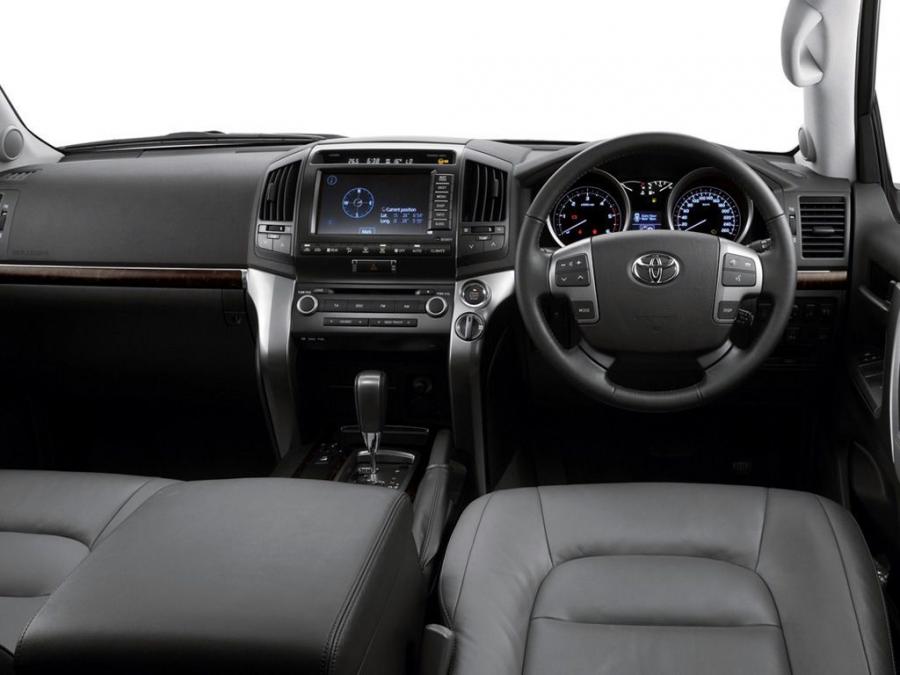  Toyota Land Cruiser 200 VX 2007 года  (ZA) (фото 19 из 19)
